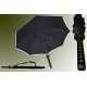 Paraguas katana samurai resistente con funda para colgar al hombro.