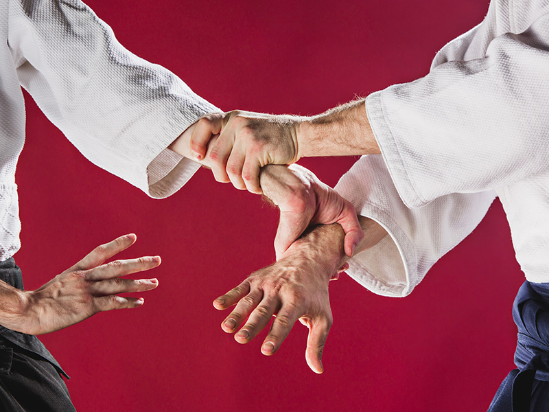 Aikido en la defensa personal: técnicas y filosofía