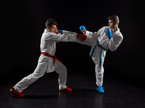 karatekas en un combate de kyokushin