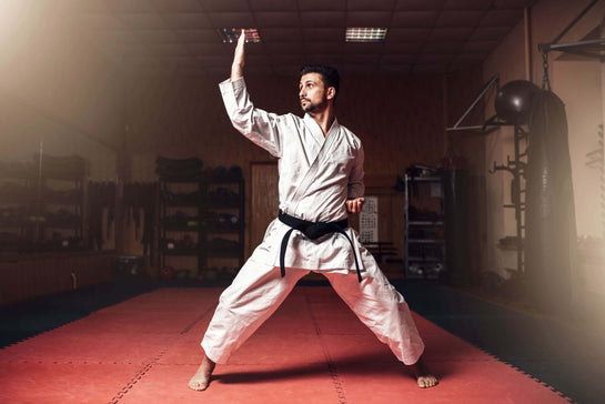 Persona con judogi