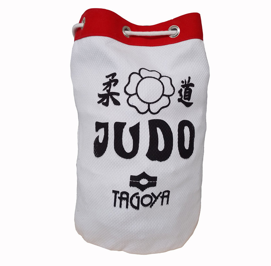 Macuto de judo blanco.