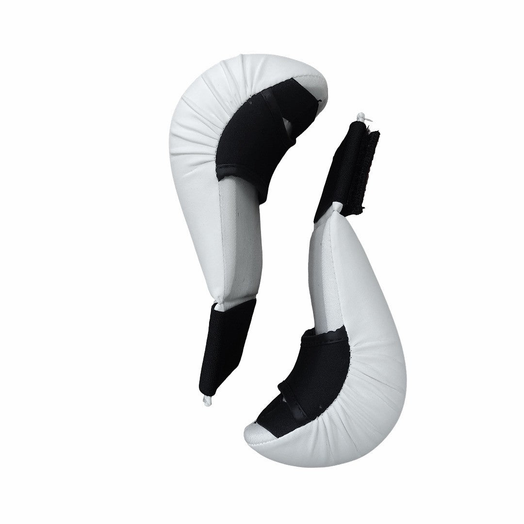Guantilla karate blanca moldeada