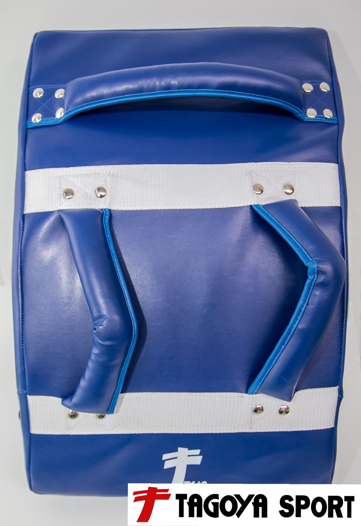 Escudo curvado para patadas con triple agarre, PVC resistente